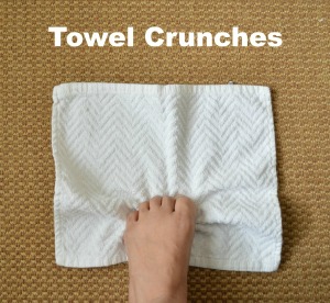 Towel Crunches. Foot exercise for stong feet and to prevent foot deformities like hammertoes